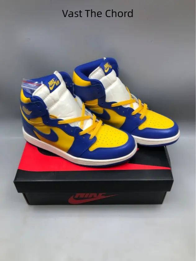 Royal Blue-Golden 2-Tone High-Top Skate Sneakers, Vintage Off-White Midsole Leather Lace-Up Shoes, Stable Grip Sports Collectible Footwear for City Daily Styling