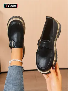 A pair of vintage burgundy thick-soled leather shoes for all seasons, chunky heel for height increase, college style uniform shoes, versatile loafers