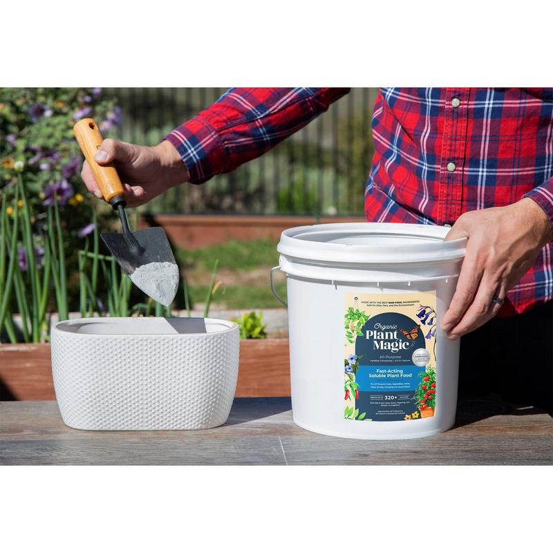 Fast-Acting Soluble Plant Food