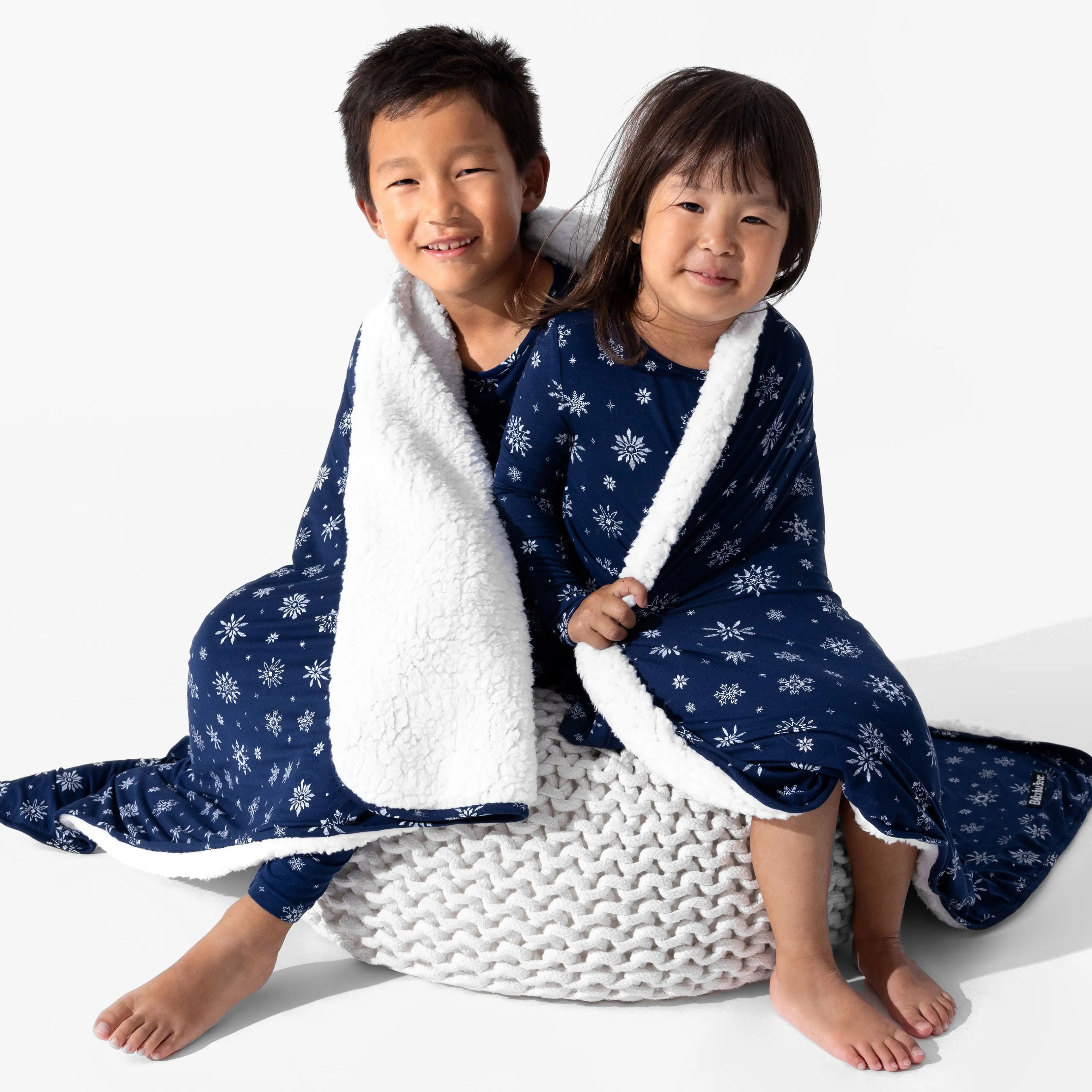 Snowflake Bamboo Sherpa Blanket Snowflake Bamboo Sherpa Blanket
