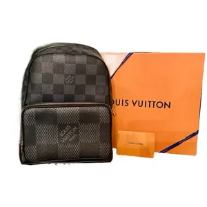 Pre-owned Louis Vuitton Canvas Backpacks Preowned Damier Graphite Campus Backpack Black Campus Bag with Full Set of Keys for Everyday Use