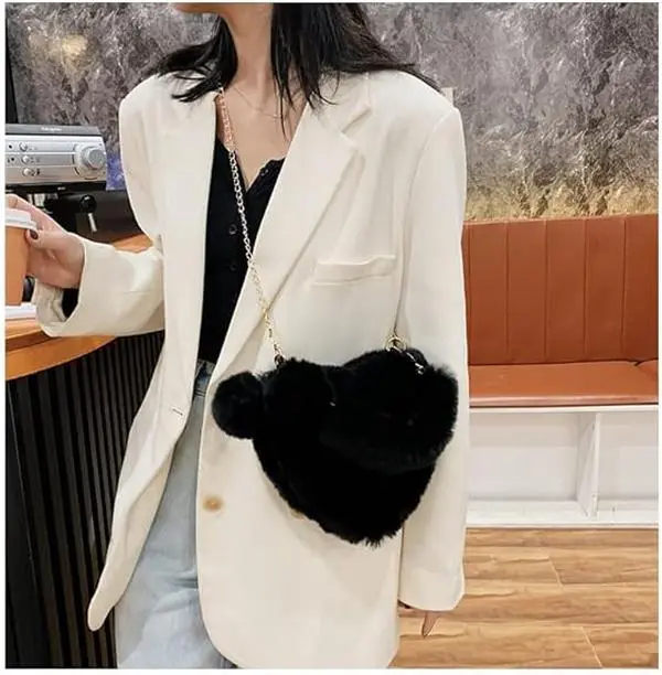 Heart Shaped Fluffy  Fur Handbag for Women Soft Small Shoulder Bag Clutch Purse