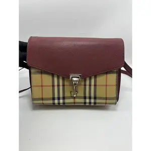 Pre-owned BURBERRY LEATHER Shoulder Bags US0038 Grainy Calfskin Vintage Check Small Macken Crossbody Bag Crimson OH1058