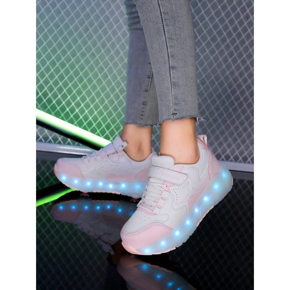 LED Light-Up Roller Skates for Teenagers, Retractable Wheels, Grid Skate Shoes with Hook and Loop Fasteners and Rechargeable Lithium Polymer Battery, Low- Sports Roller Skates for Outdoor Use with Breathable PU Upper and Durable TPR Sole