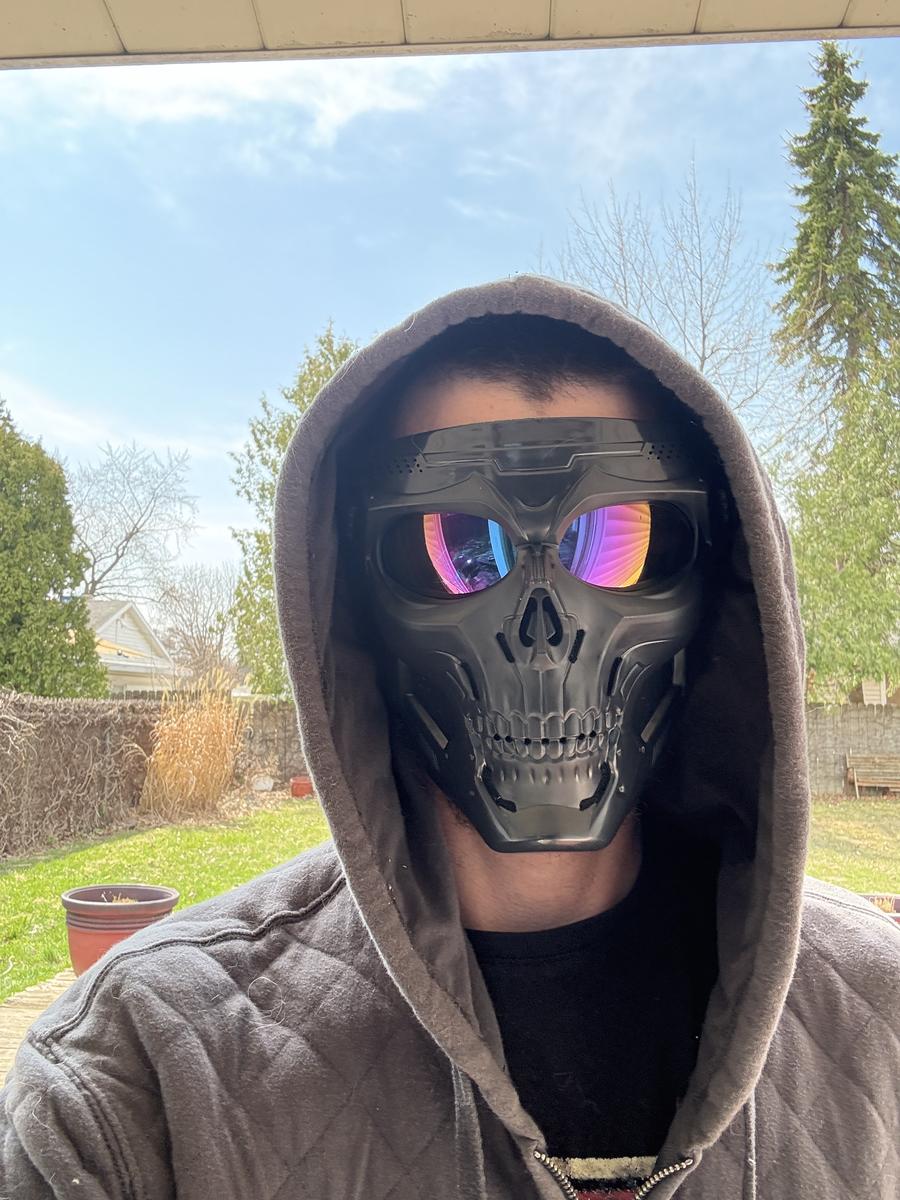 Item: Black mask & colored lenses