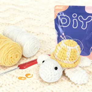 Yamaxin Beginner Crochet Kit, Turtle Shape DIY Knitting Material Pack, Includes Teaching Videos, Random Accessory Colors, Yarn Crochet