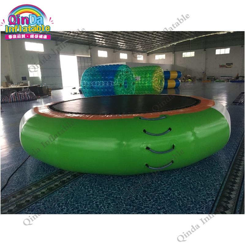 Summer Outdoor Durable Inflatable Floating Water Trampoline For Family