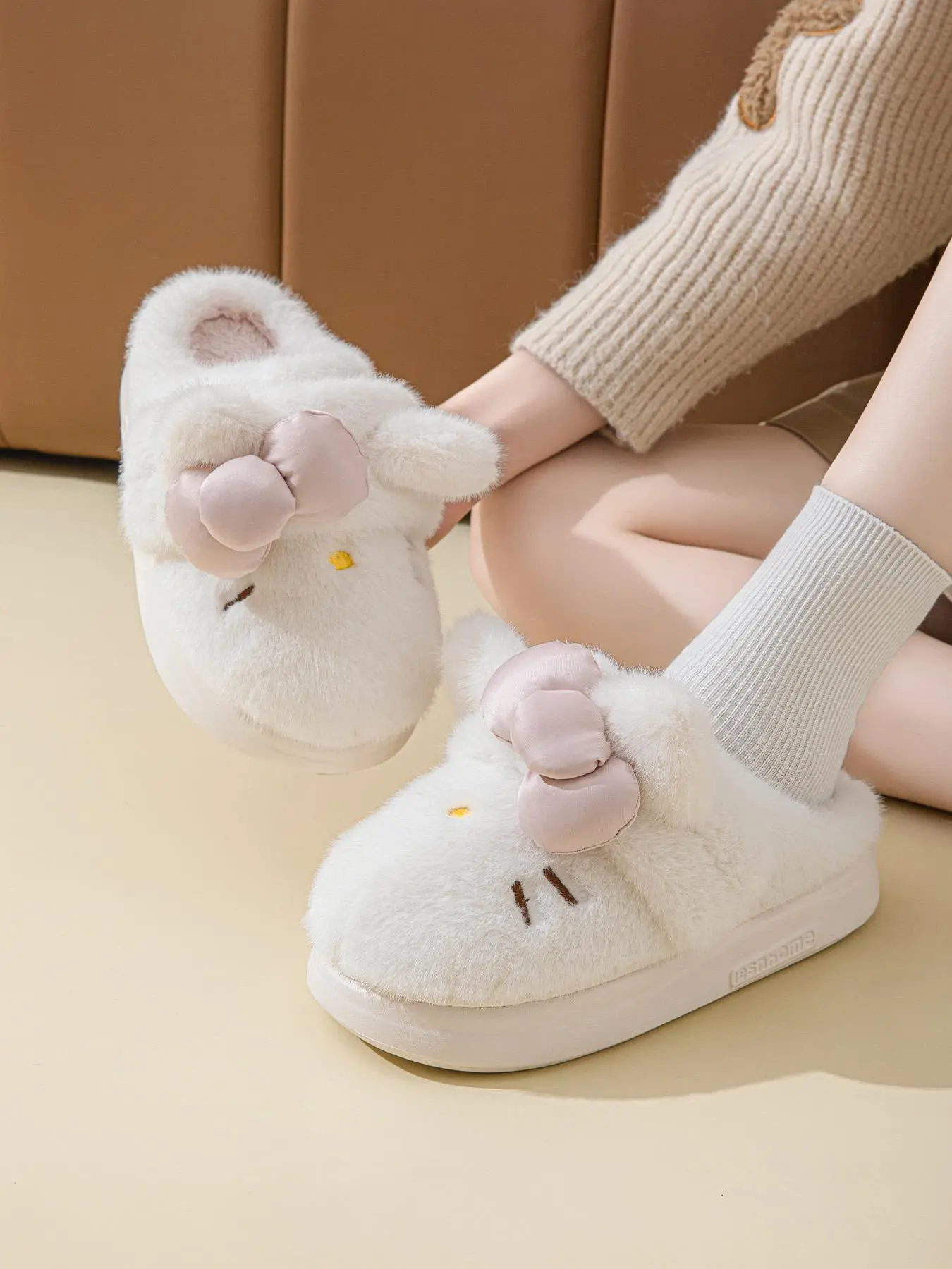 Women's Cartoon Bow Cotton Slippers, Winter Warm Thick Sole Indoor Home Shoes, Casual Textile Material, Fall & Winter Footwear, House Slippers, Ladies Slippers