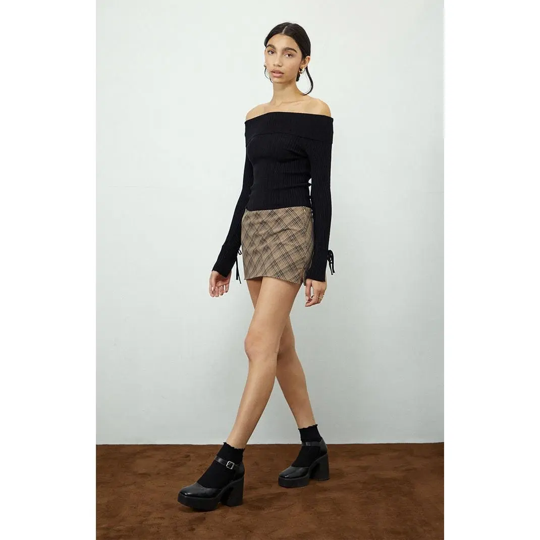 Beverly and Beck Women's Ella Off-The-Shoulder Sweater