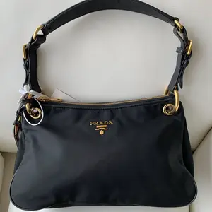 Pre-owned PRADA Nylon Hobo Handbag, Gold Hardware, Authentic Vintage Crossbody Bag/WJ03119514