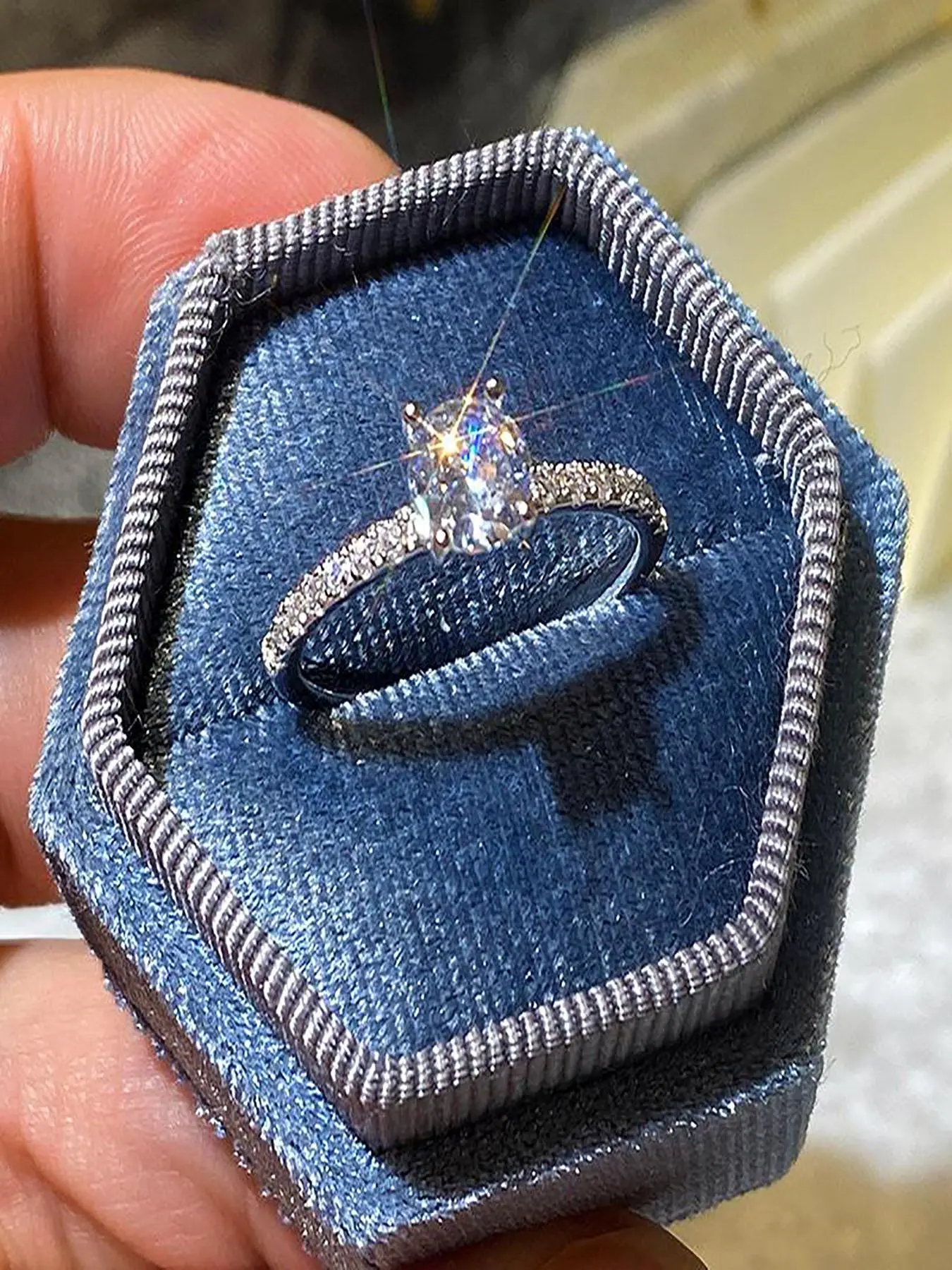 Elegant Rhinestone Decorated Ring, Princess Ring, Exquisite Engagement Ring, Unisex Design, Exquisite Craftsmanship, Statement Rings, Fashion Accessories for Women & Men, Elegant Glittering Ring, Bridal Engagement Ring
