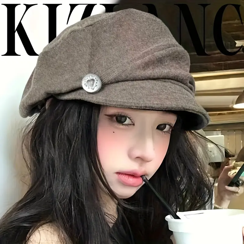 Women's Unisex Vintage Artist Beret - Structured Fit Red-Brown Face-Flattering Winter Hat, Easy-Care Fashion Accessory for Casual Everyday Clothes