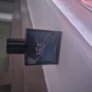 Product Review of YCZ Midnight Marine Man Eau de Parfum(100ml/50ml) Aromatic Marine with Cinnamon & Pink Pepper Notes Long Lasting Gift EDP for Bold Confidence Fragrance Warmth from B**l