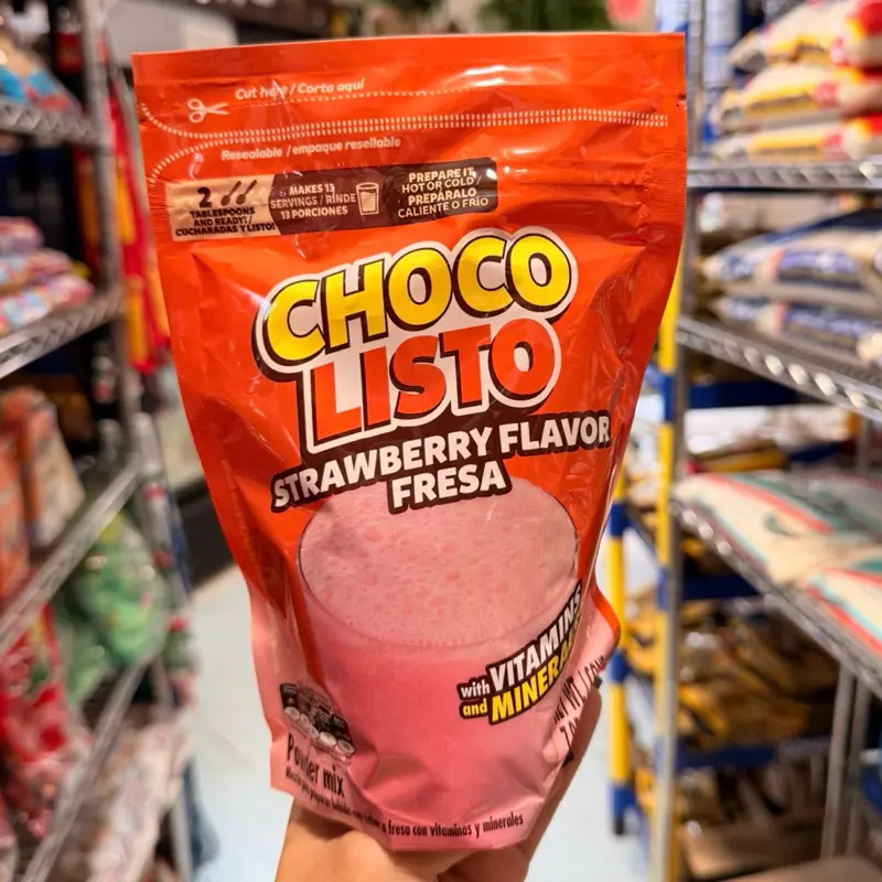Chocolisto Strawberry powder mix can be served with hot or cold milk