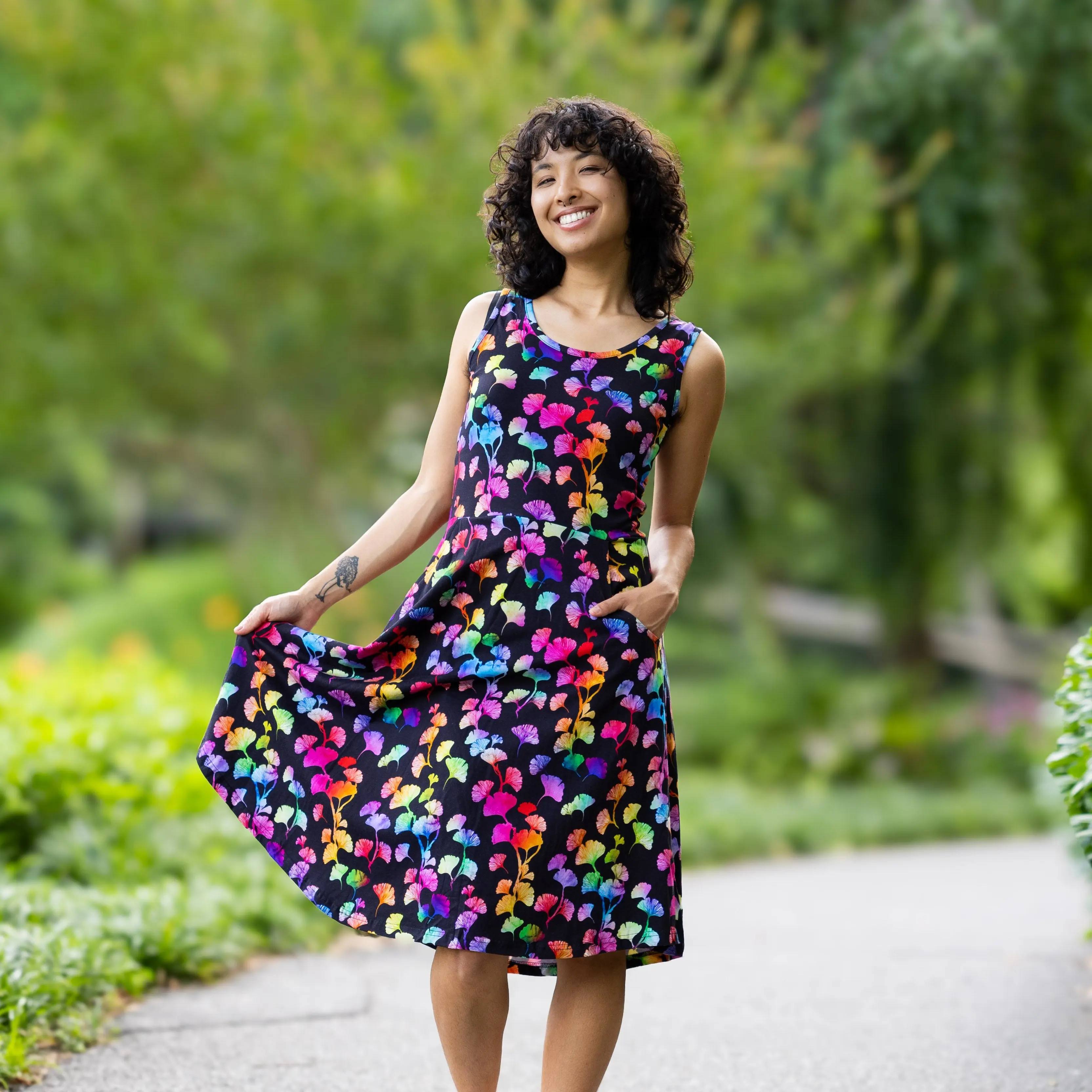 Rainbow Ginkgo Leaves Sleeveless Fit & Flare Dress with Pockets