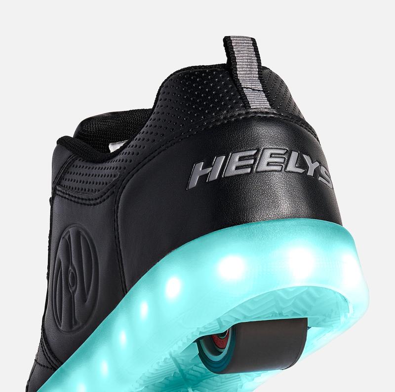 Light UP Heelys Shoes with Wheels! All Black Premium 1 Lo Heelys have lights on the bottom. Recharable with on and off button