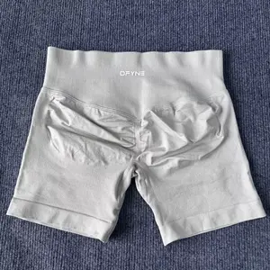 Impact Shorts with Logo Low Waist SeamlessYoga Shorts Scrunch Bum Gym Shorts WorkoutBiker Short Stretch Fitness Clothing