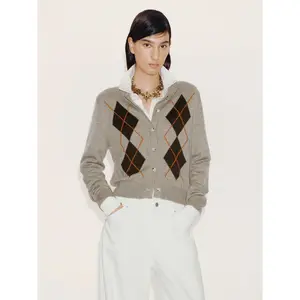 URBAN REVIVO 2026 Spring New Lady's Knitting Clothes - Longsleeves Geometric Amber Shimmer Color-Block Plaid Argyle Jacquard Knit Cardigan Top, Medium Length, Normal Fit, Polyester-Mix, Multi-Size Casual Womenswear