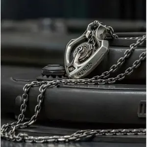 Premium Rotatable Gear Pendant Necklace - Mechanical Gear Pendant, Personalized High-End Retro Punk Style for Men and Women, Valentine Gift for Her