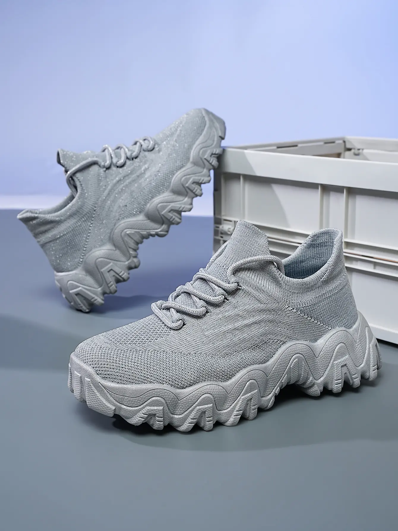Women's 2025 Reflective Wave Cool Gray Knit Casual Trainers - Gold Chain Gold-Trimmed Cushiony Elegant Glamour Styles, Night-Out Disco Ball Vibe, Year-Round Traction, Gold-Trimmed Casual Trainers, Cushiony Casual Trainers