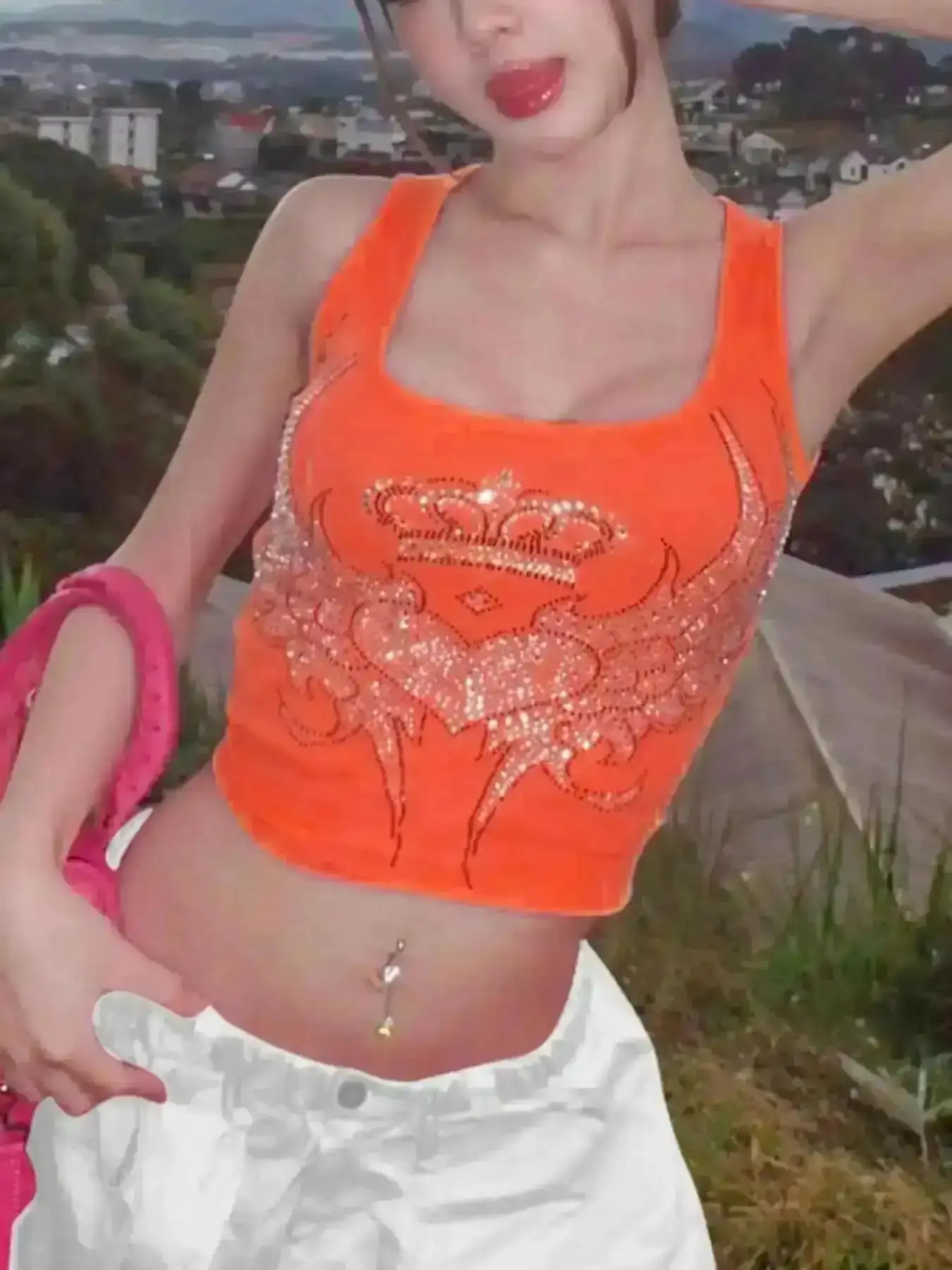 Trendy Summer Crop Blouse, Fitted Rhinestone Heart & Crown Decor Crop Tank Top, Comfort Casual Scoop Neck Sleeveless for Lady Daily Wear, Fashion Womenswear, Clothing Summer, Mean Girls Outfit, Fashionable, Viral Style