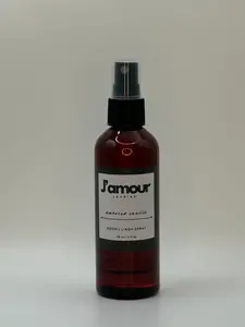 J'Amour Cnadles: Ambered Vanille 4oz Room and Linen Spray