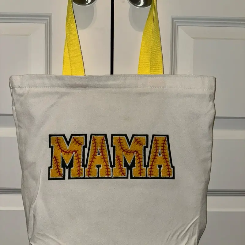Tote with zipper - softball mama
