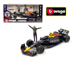 Bburago 1:24 Race F1 Oracle Red Bull RB19 2023 #11 Sergio Perez with Standing Figure