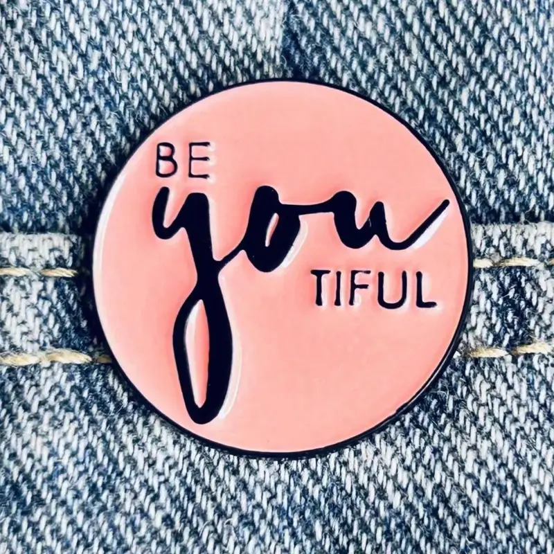 Fashion Letter Pattern Brooch, Round Shaped Enamel Pin Suitable for Backpacks, Jeans, Scarves, Hats Decoration, Trendy All-match & Exquisite Brooch for Birthday Gift, Modern, Charm, Cute, Alloy Brooch Pin, Hat Pins
