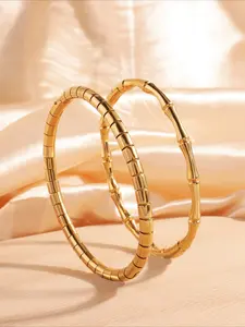 Retro light luxury stainless steel bracelet for men and women; couple jewelry suitable for wearing in various occasions, Stackable bracelets