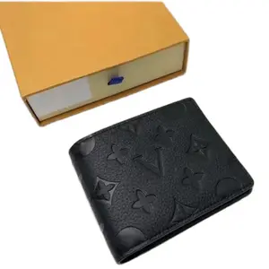 Black Leather Wallet for Men's Streetwear Fashion - Stylish and Durable Design