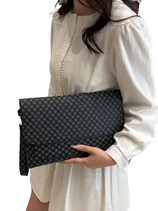 Fashionable Vintage Clutch Bag for Women, Large-Capacity Envelope-Style Wristlet, Versatile Handbag Purse Suitable for Work, Parties & Daily Casual Occasions — Stylish PU Leather Evening Bag for Trendy Ladies, Vintage Chic Purse