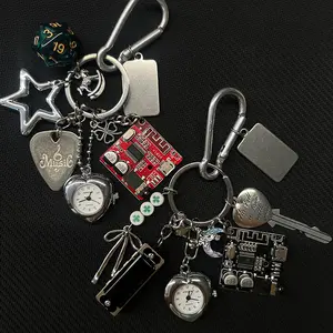 Vintage Pocket Watch Guitar Pick Keychain, Personalized Mechanical Element Pendant, Creative Couple Style Gift, Bag Hanging Ornament for Keys & Bags, Unique Punk Rock Decor Accessory