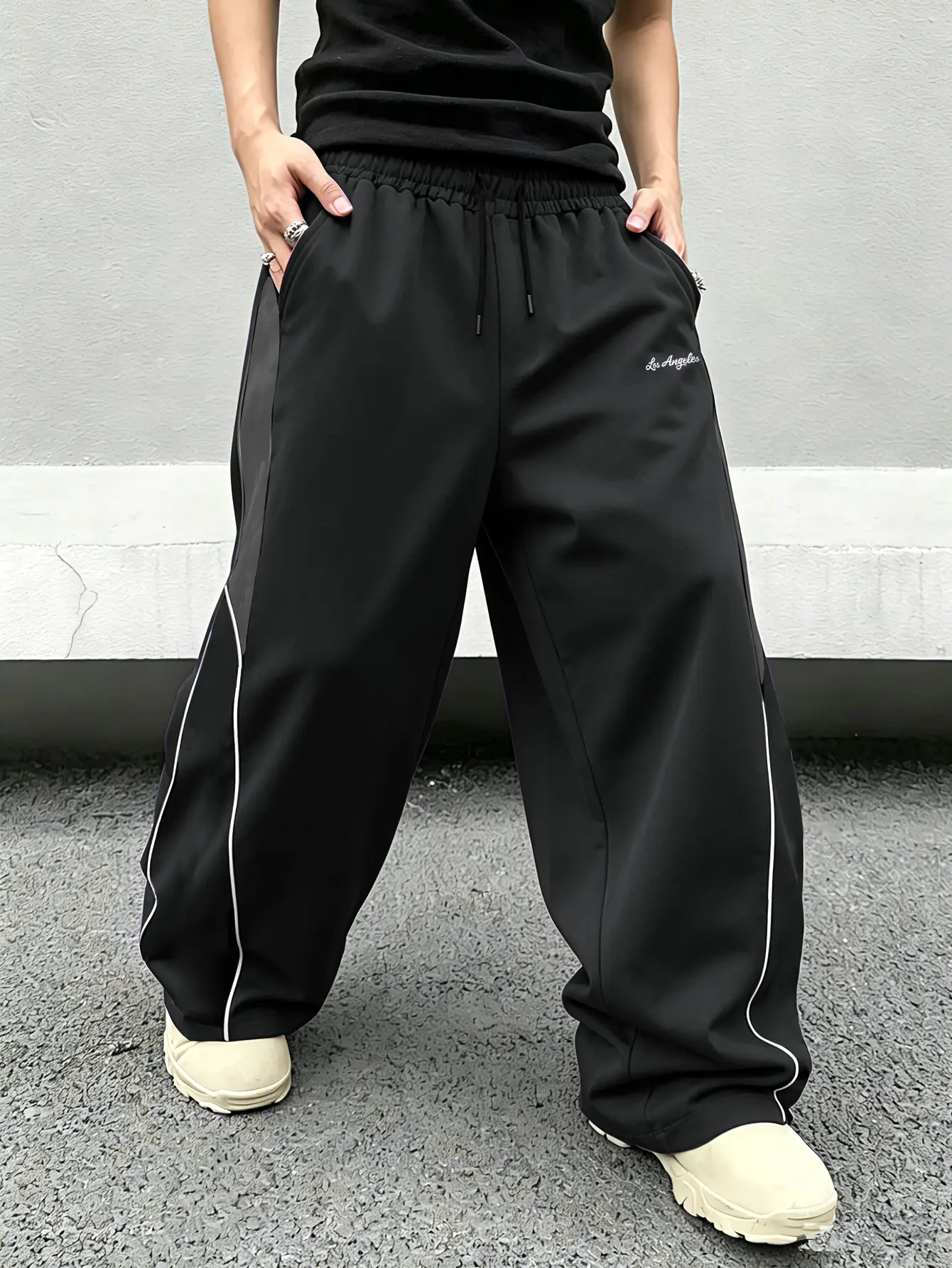 Men’s Y2K functional wide-leg commuter pants; casual drawstring-waist street-style loose straight-leg pants; everyday hip-hop oversized athletic casual pants; trendy sporty casual wide-leg pants; sweatpants.