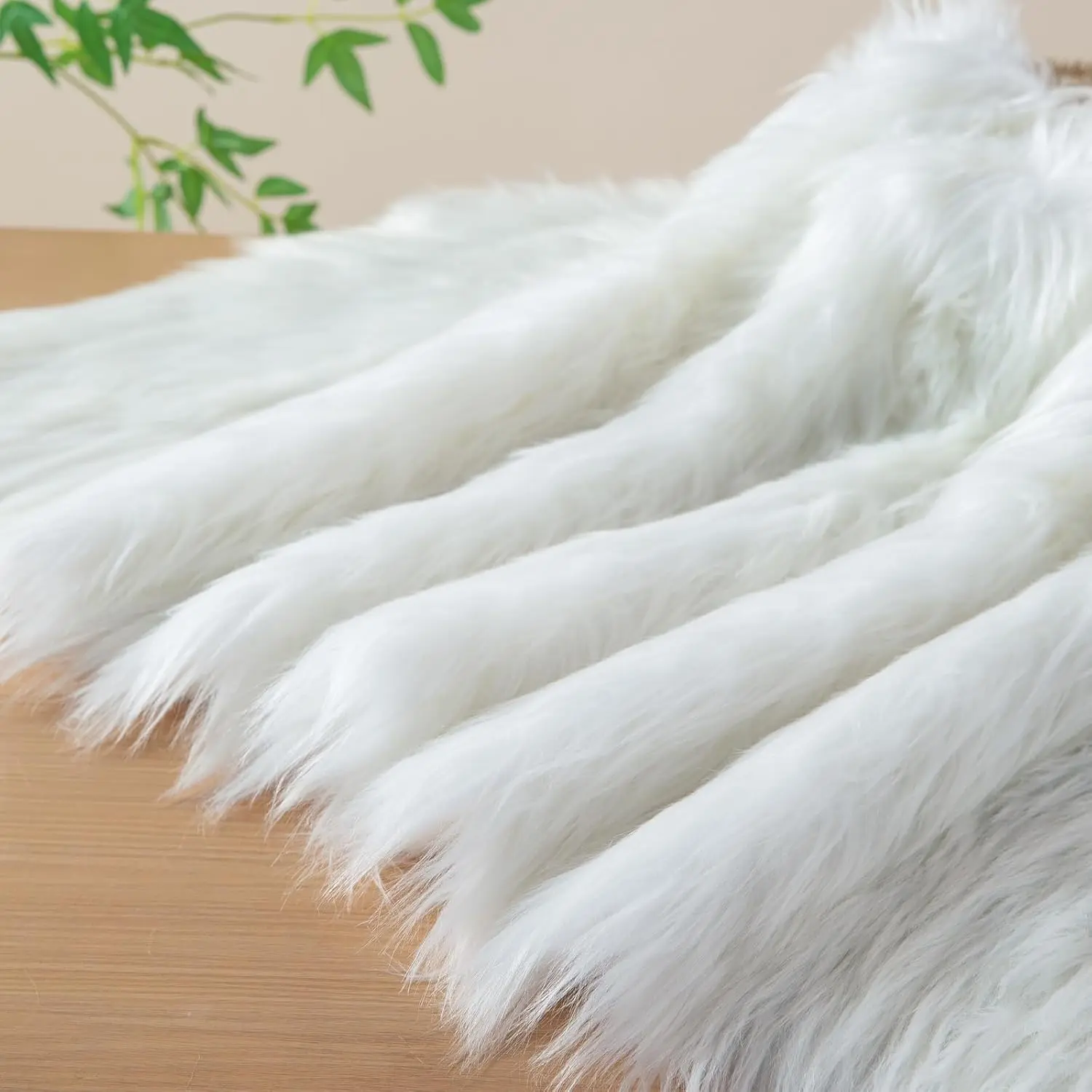 Faux  Fluffy Crafts Fabric 23.6x59 inch White, Long Pile Shaggy  Fabric for Costume,  Decoration, Home Sewing, Craft Arts Supply, Upholstery, Christmas Plush Furry Material