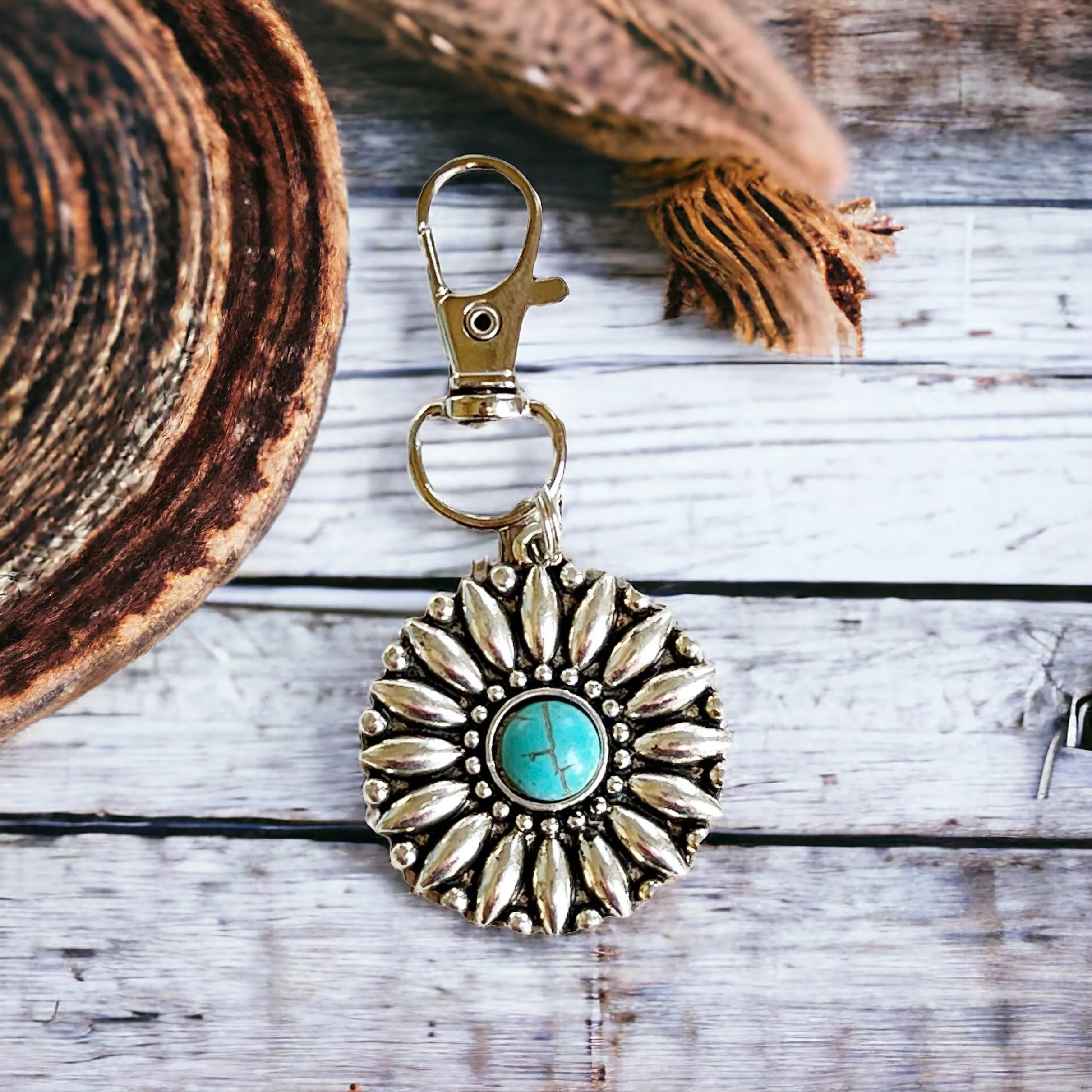 Western Turquoise Medallion Purse Charm: Stylish Handbag Accent with Southwestern Flair