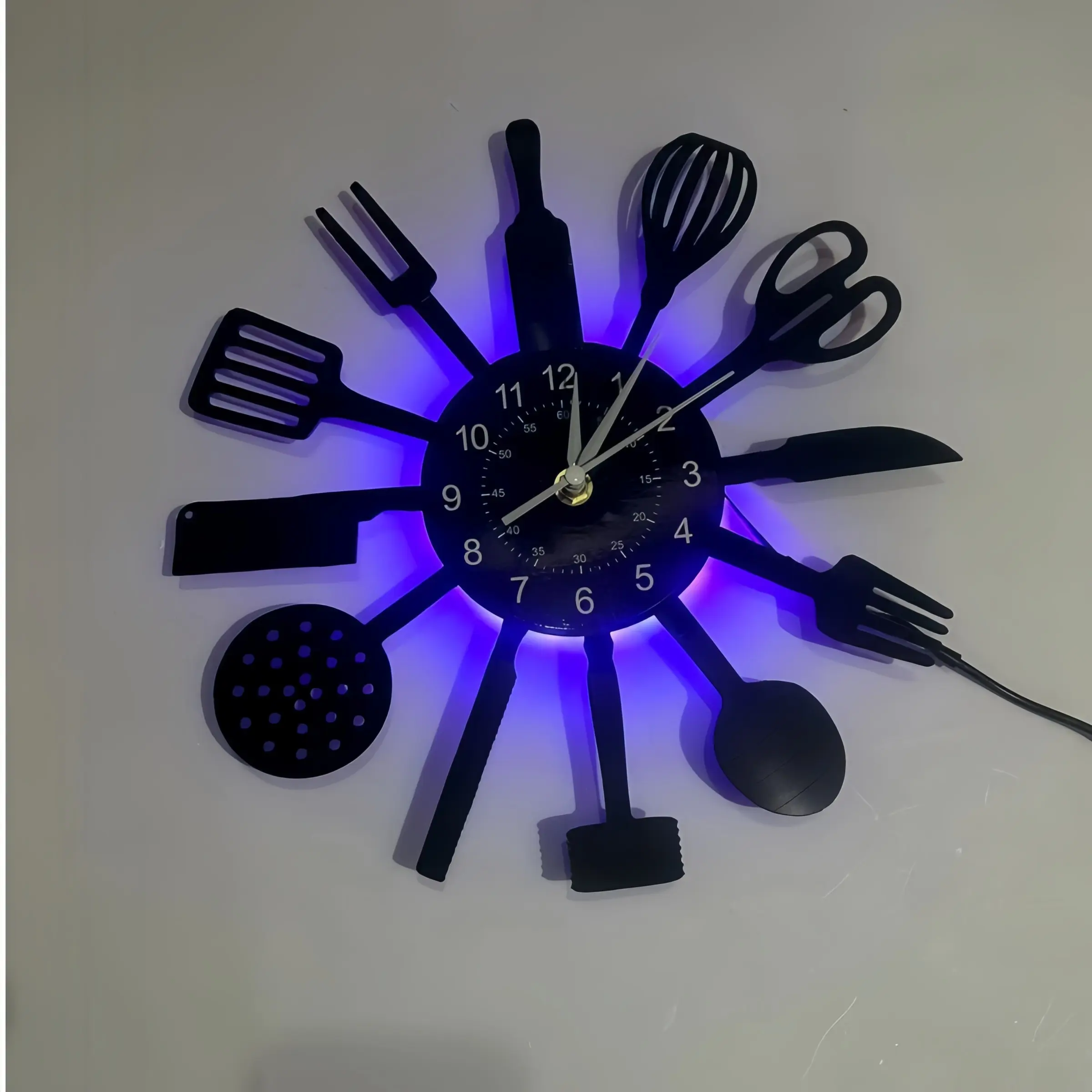 Kitchen Tool Silhouette Glue Wall Clock, Creative Decorative Clock, Home Decor, Eye-Catching Design, Suitable for Cooking Enthusiasts, Restaurants, Cafes, Home Kitchens