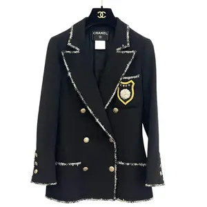 Pre-owned CHANEL Wool Small Leather Goods COCO Camellia Emblem Tweed Jacket