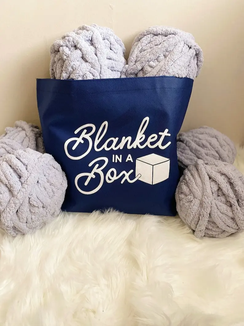 Blanket Kit, DIY, Easy, Simple, Chunky Knit, Craft, DIY