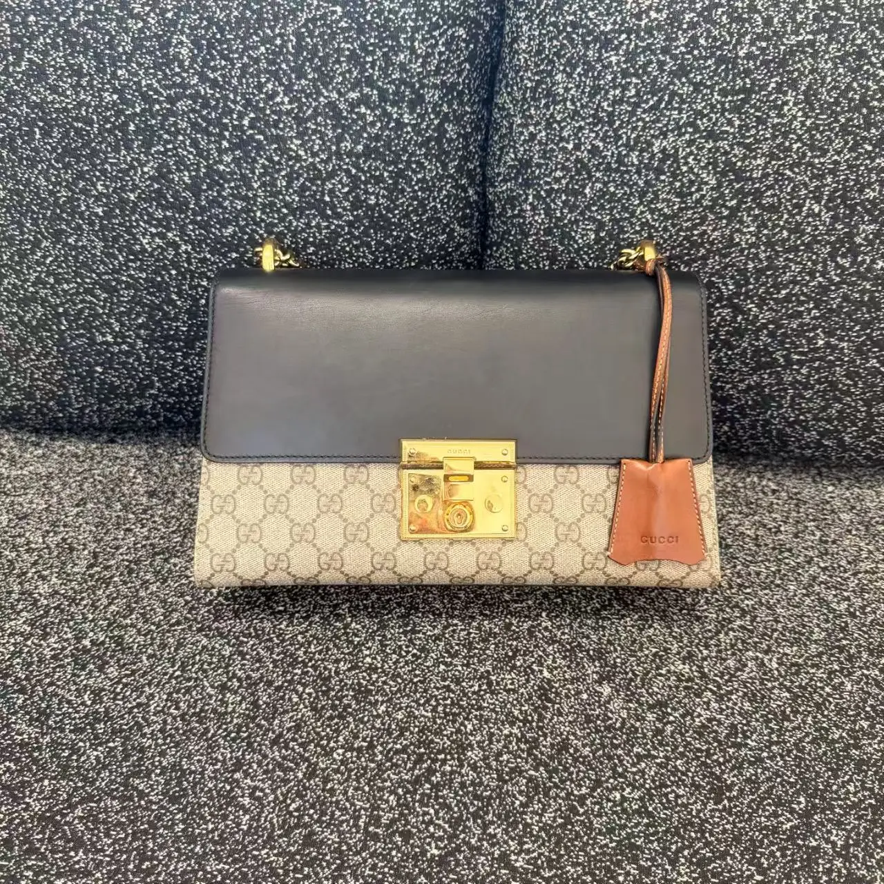 Pre-owned GUCCI Vintage Padlock Shoulder Bag