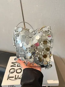 Elegant Women's Sequined Embroidered Shoulder Bag, Floral Pattern, Perfect for Weddings and Parties, Stylish Evening Clutch Accessory