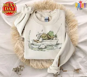 Frog 90s Graphic Sweatshirt/T-Shirt, Unisex Oversize Cotton Toad Sweater, Nature T-Shirt, Frog T-Shirt, Book Lovers Shirt, Gift for Her - Him