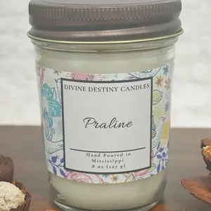 Praline 8 oz Highly Scented Candle Fragrance Praline 8 oz Highly Scented Candle Fragrance