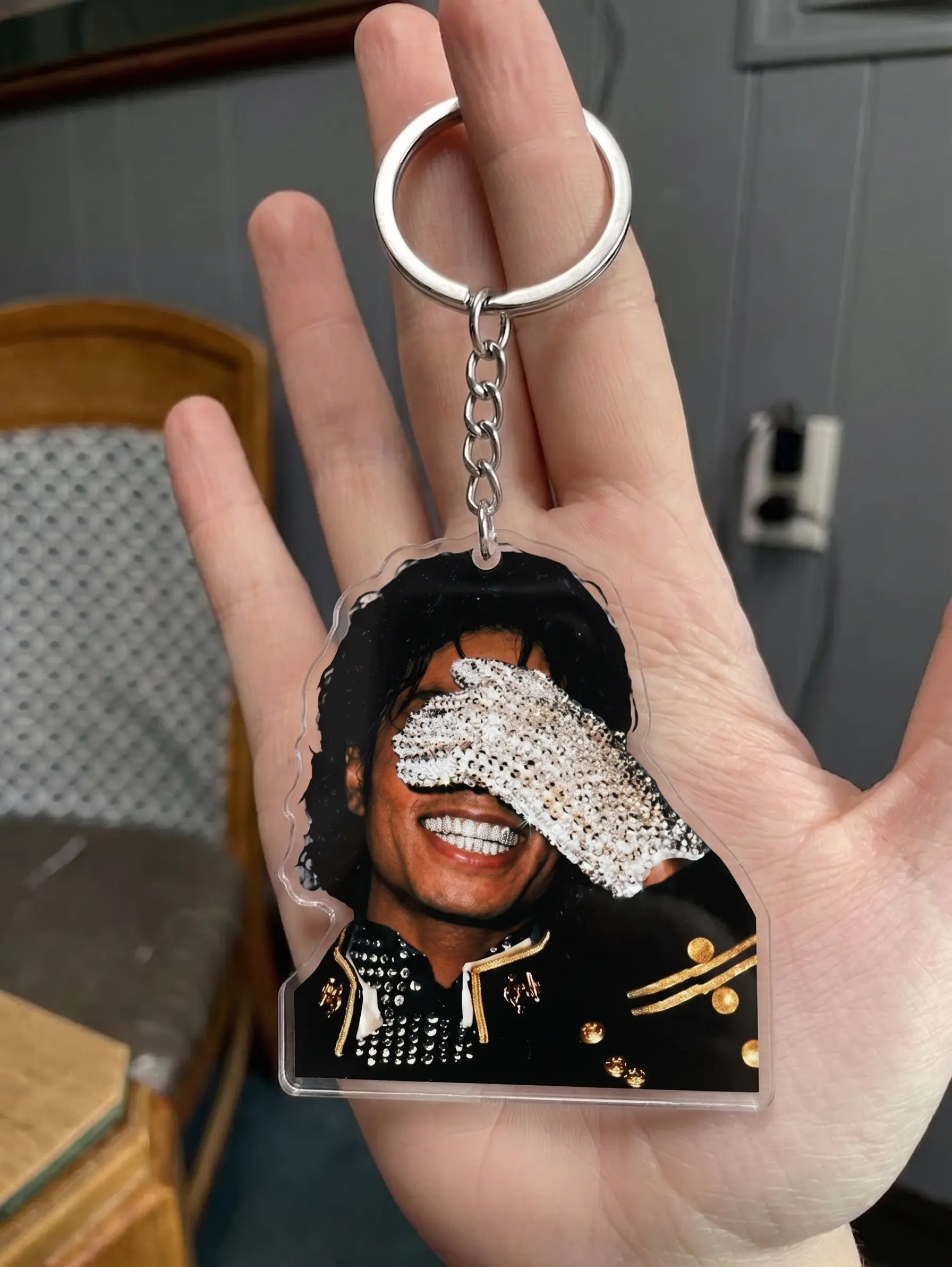 Michael Jackson ONE キーホルダー&エナメルピンセット Michael Jackson Crystal Glove Keychain, King of Pop Acrylic