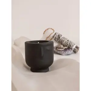 FACE VESSEL CANDLE IN BLACK CONCRETE