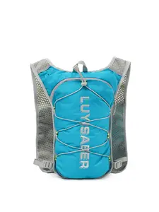 1pc The sports function of this lightweight outdoor backpack is extremely simple, paired with a breathable mesh backpack and an elastic drawstring structure, suitable for running, hiking, cycling, and daily outdoor hiking scenes.