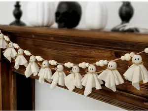 Halloween Garland, 7Ft Cute Ghosts Wooden Halloween Decor, Handmade Rustic Halloween Decorations Indoor for Wall Home Indoor Outdoor Halloween Decor Supplies