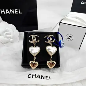 Pre-owned Chanel Gold Setting with Heart Shaped Pearls and Gem Earrings GIA1002
