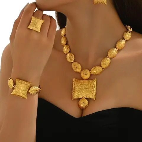 Middle Eastern Five-Piece Glamorous Wedding Maximalist Trendy Elegant Jewellery Gift Set for Women, Includes Necklace Bracelet Ring Earrings, Ideal for Celebrations and Formal Events, Glamour Set Jewelry Sets