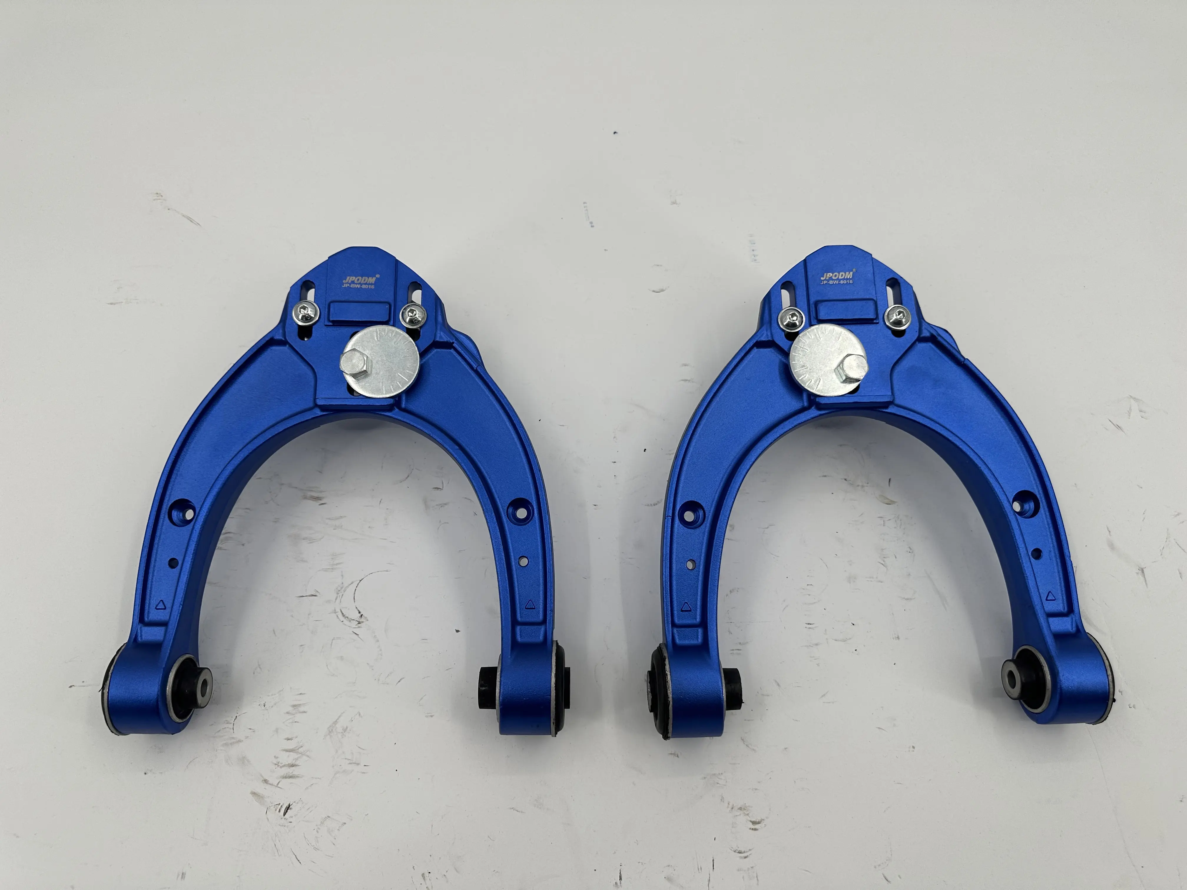 2 PCs Front Camber Arms Adjustable Aluminum For BMW5 F10 F11 6 F12 F13 7 F01-04